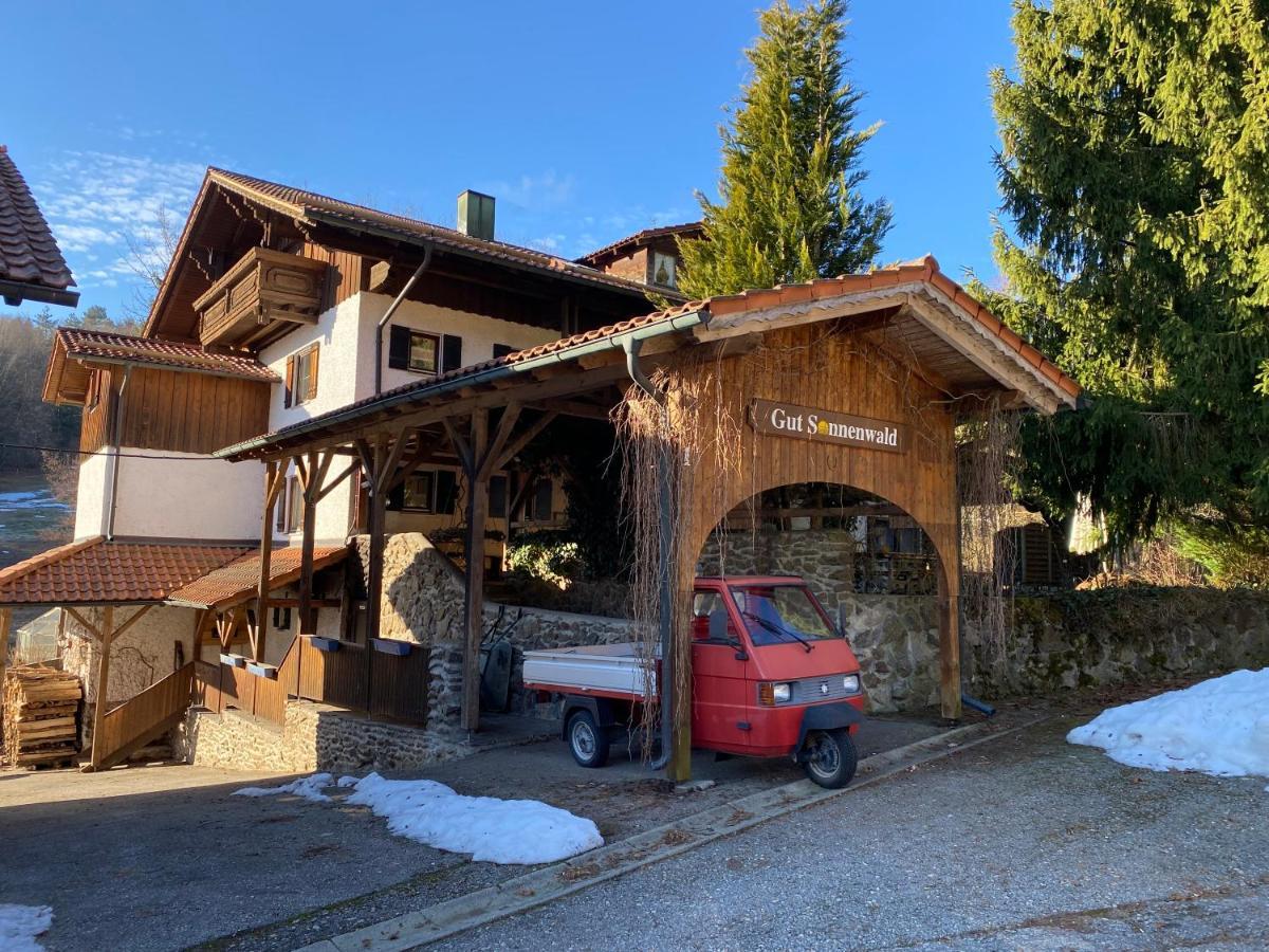 Gartenwohnung Im Gut Sonnenwald Schollnach Экстерьер фото